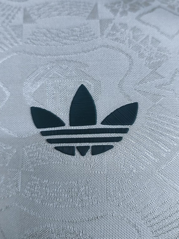 25-26 Bayern Oktoberfest Player Version Soccer Jersey