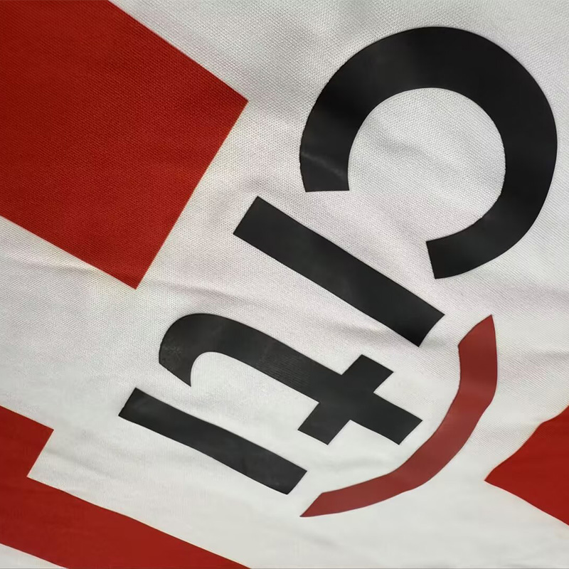 2004-2005 Olympiacos Home Retro Soccer Jersey