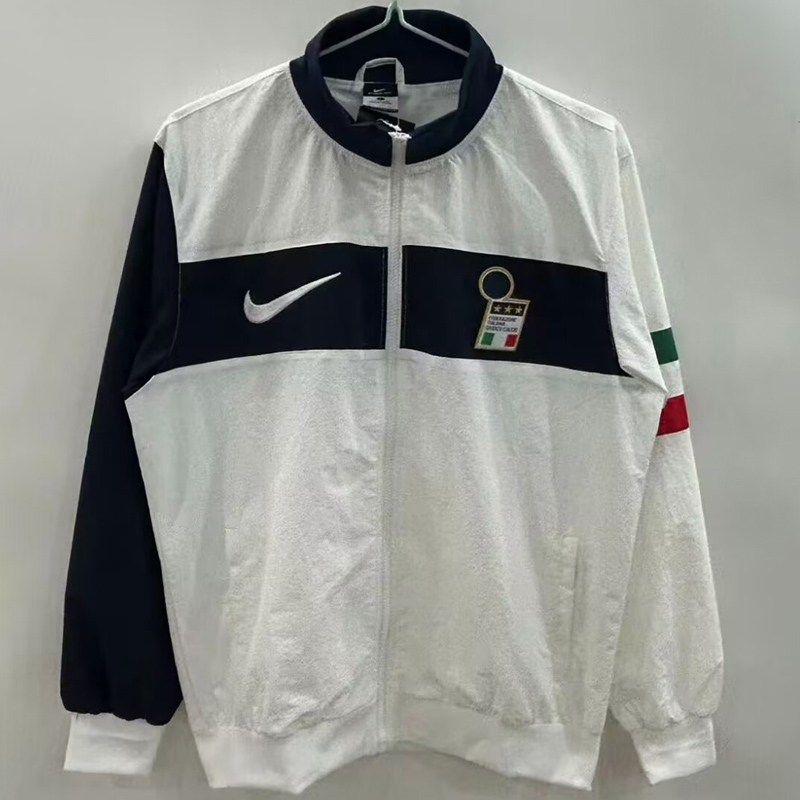 25-26 Italy White Windbreaker