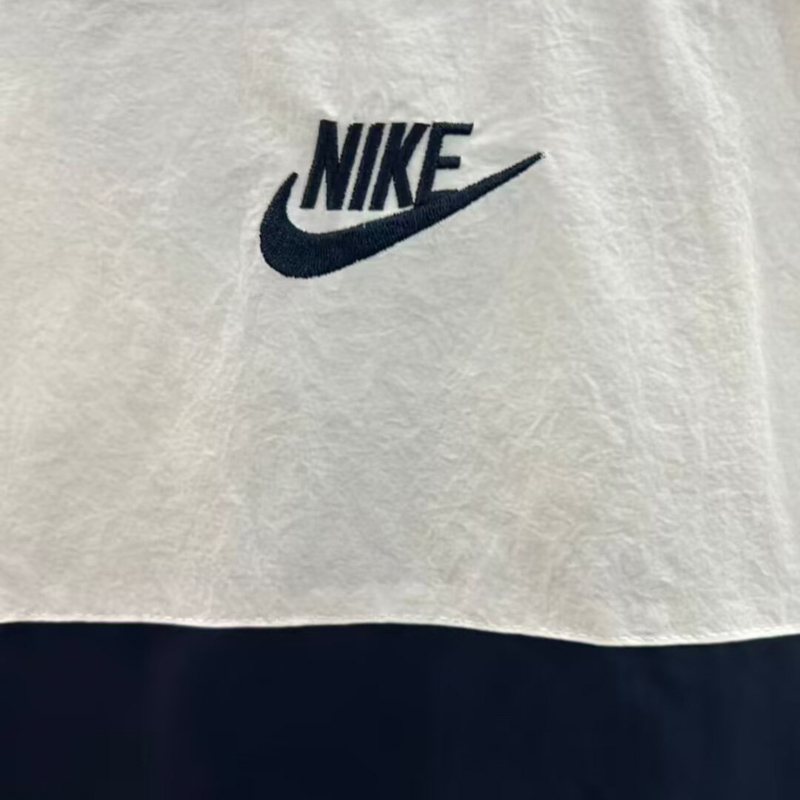 25-26 Italy White Windbreaker