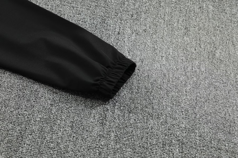 25-26 Man Utd Black Hoodie Jacket Tracksuit