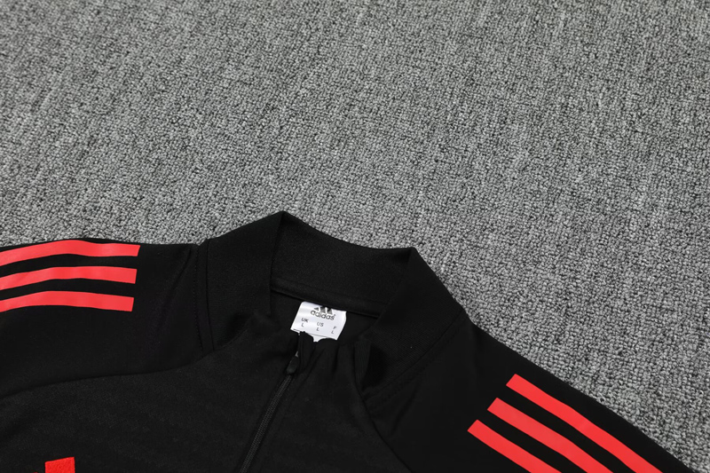 25-26 LIV Black Half Pull Tracksuit (半拉链)