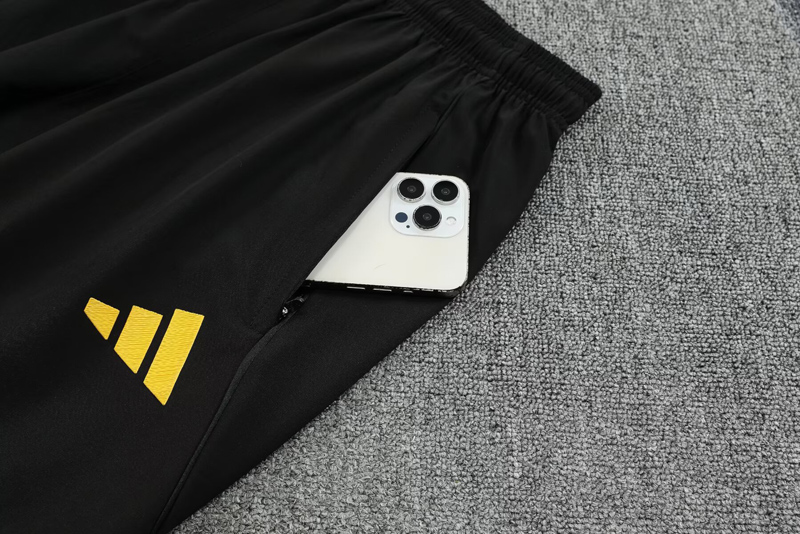 25-26 Man Utd Black Hoodie Jacket Tracksuit