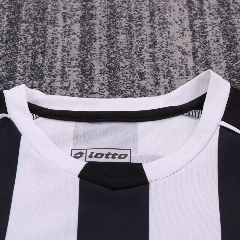 2002-2003 JUV Home Kids Retro Soccer Jersey