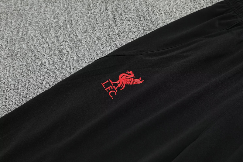 25-26 LIV Black Half Pull Tracksuit (半拉链)