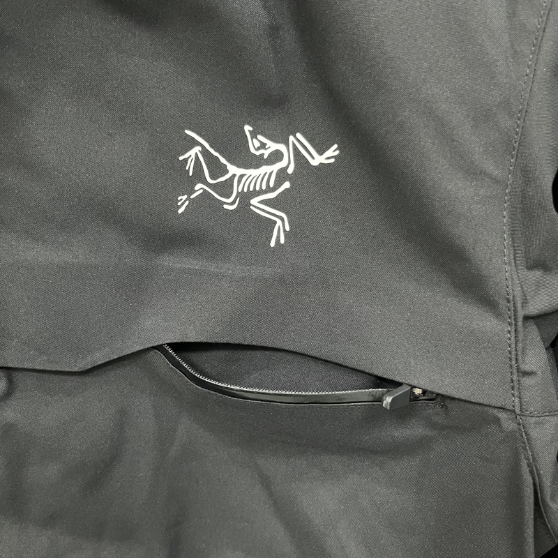 2025 ARC-TERYX Black Outdoor Jackets #H1003冲锋衣