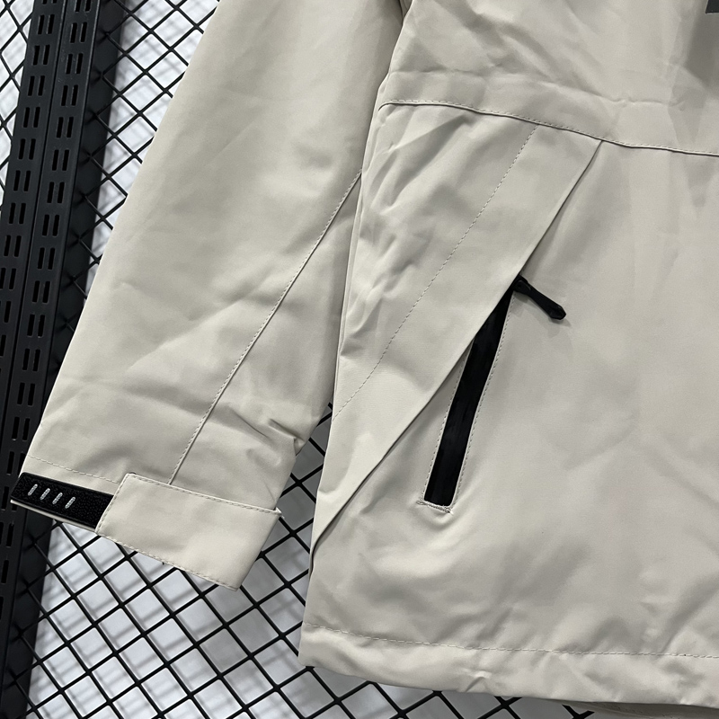2025 ARC-TERYX Khaki Outdoor Jackets #H1003冲锋衣