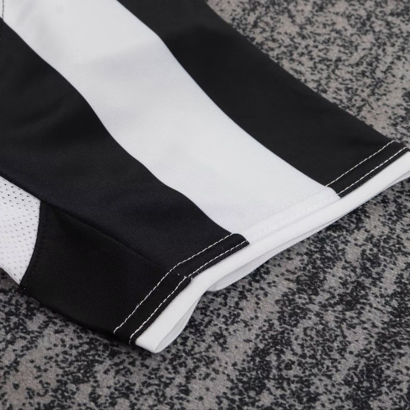 2004-2005 JUV Home Kids Retro Soccer Jersey