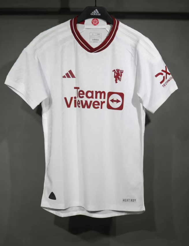 23-24 Man Utd three players 1:1 Fans Soccer Jersey