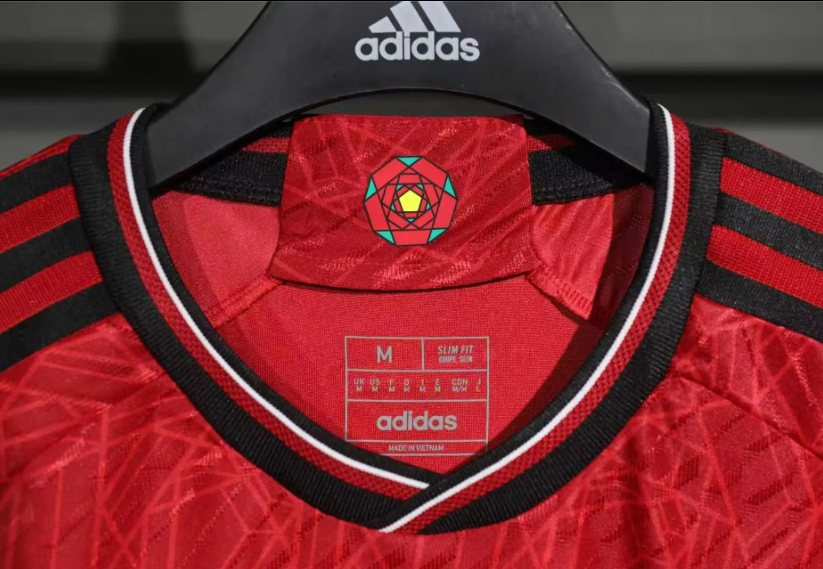 23-24 Man Utd Home players 1:1 Fans Soccer Jersey