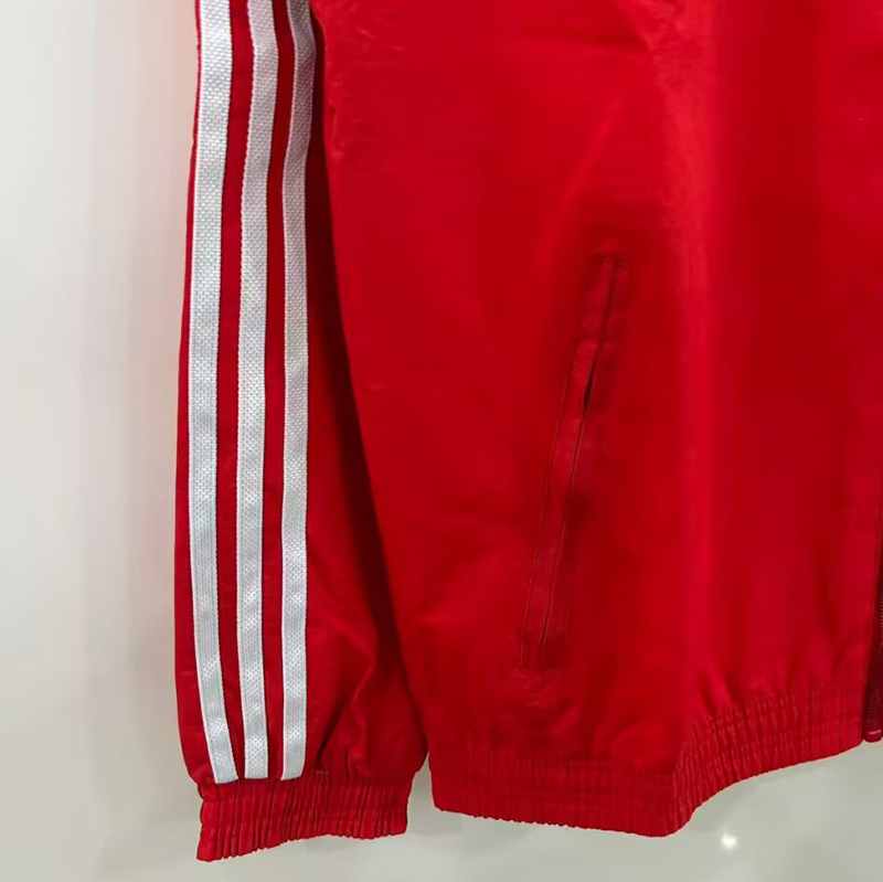 25-26 Sevilla Red & White Double Sided Windbreaker (双面风衣)