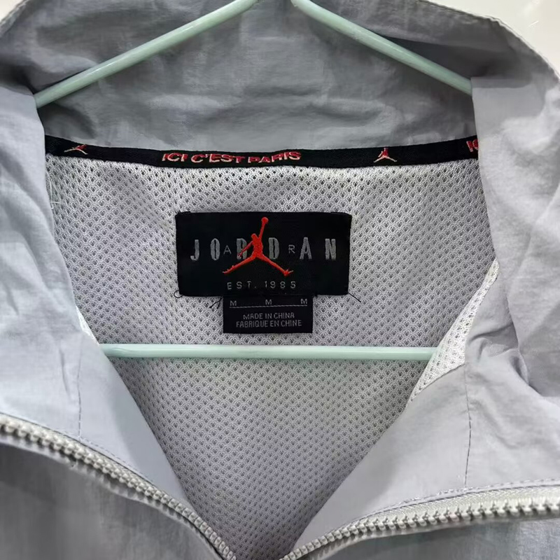 25-26 PSG Jordan Gray Windbreaker