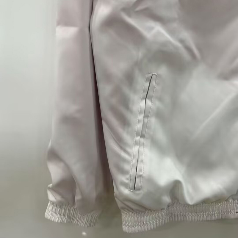 25-26 Sevilla Red & White Double Sided Windbreaker (双面风衣)