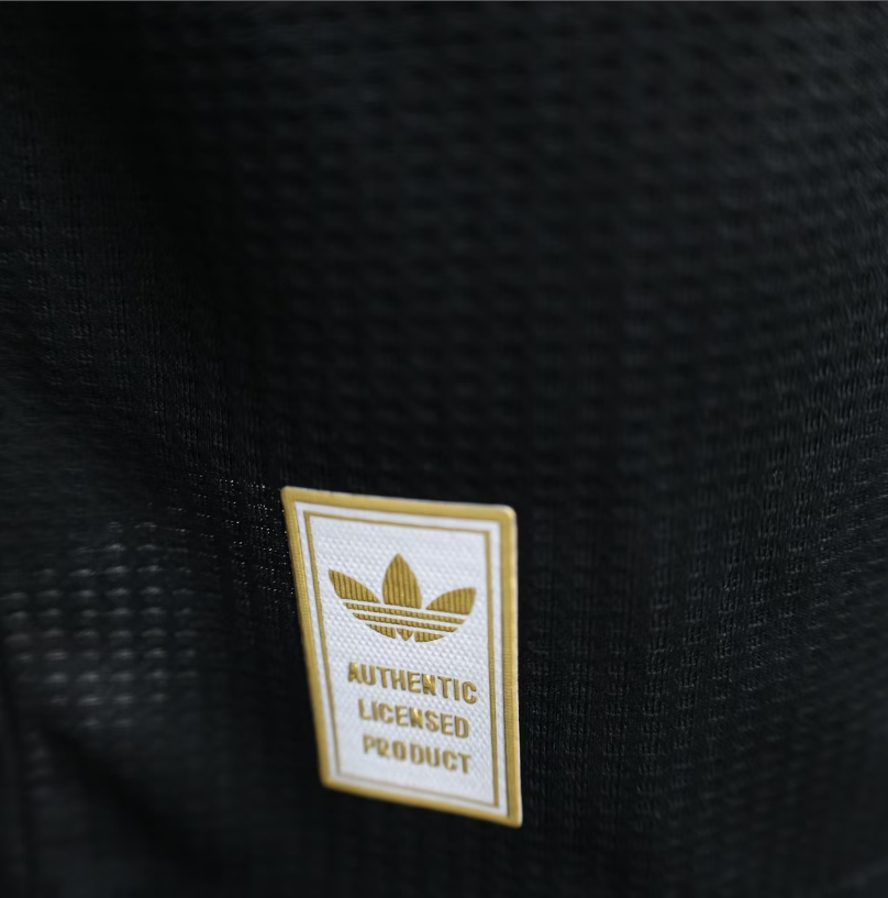 2025-26 LIV Black Goalkeeper Player Version Soccer Jersey