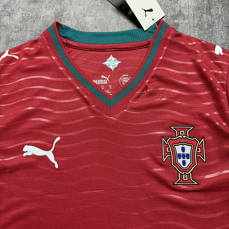 26-27 Portugal Home Women Soccer Jersey (女)