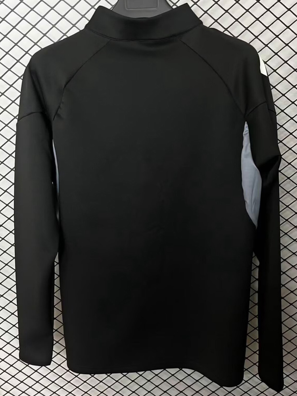 25-26 Granada Black Half Pull Sportswear Top #半拉上衣