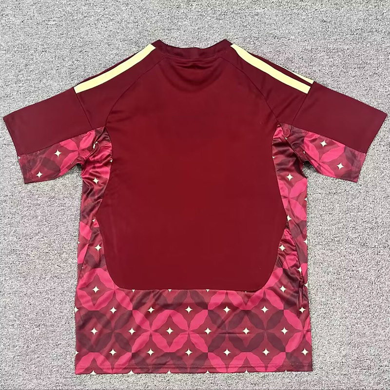 26-27 Italy Brown Red Goalkeeper Fans Soccer Jersey