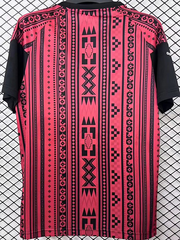 26-27 Colo-Colo Red  Black Training shirts