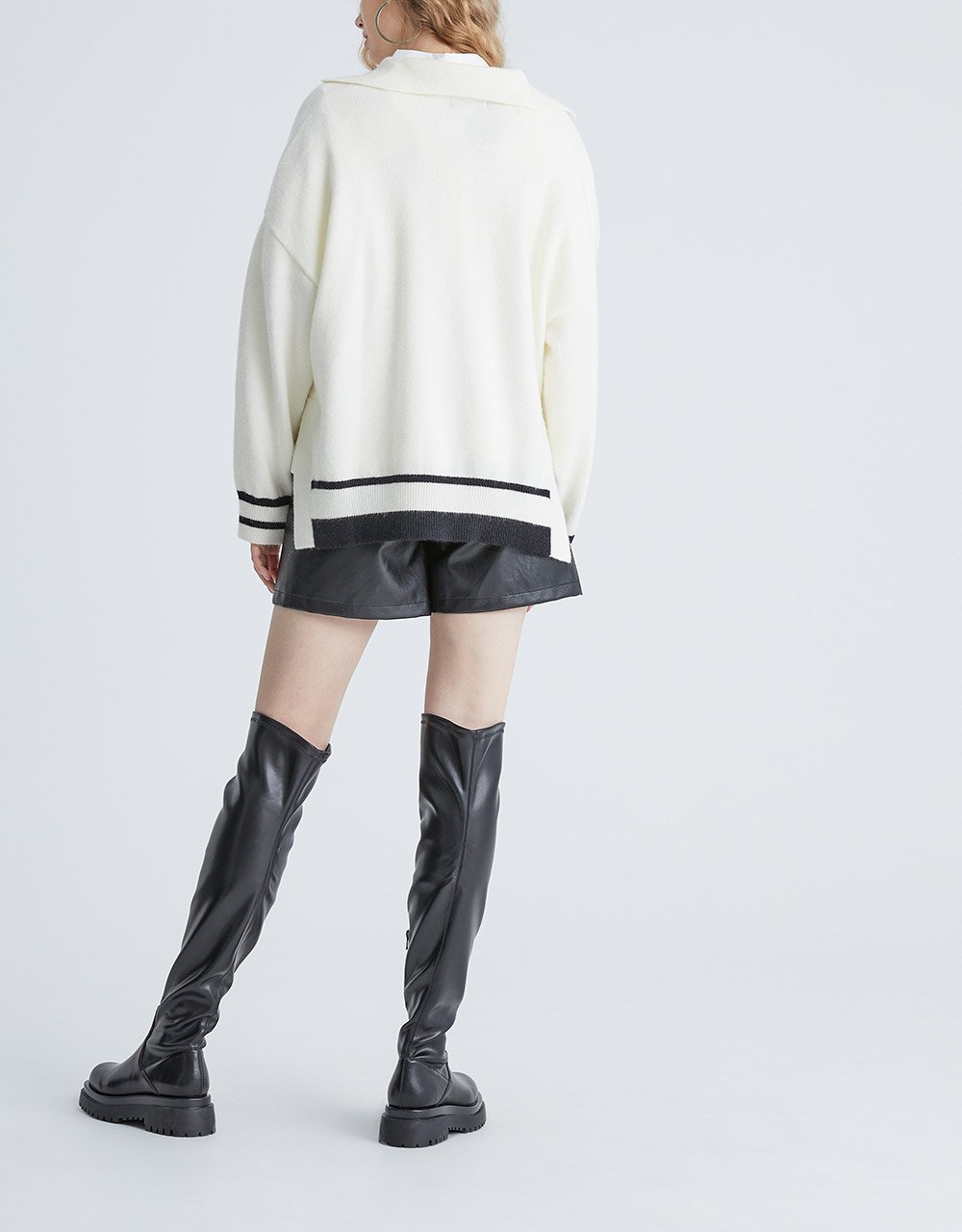 Contrast Trim Split Hem Knitted Top