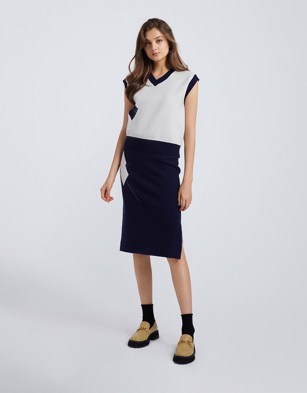 Argyle Pattern Contrast Trim Sweater Vest