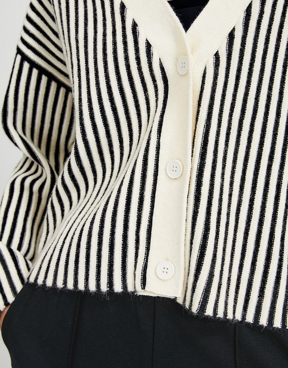 Vertical Striped Pattern Drop Shoulder Cardigans