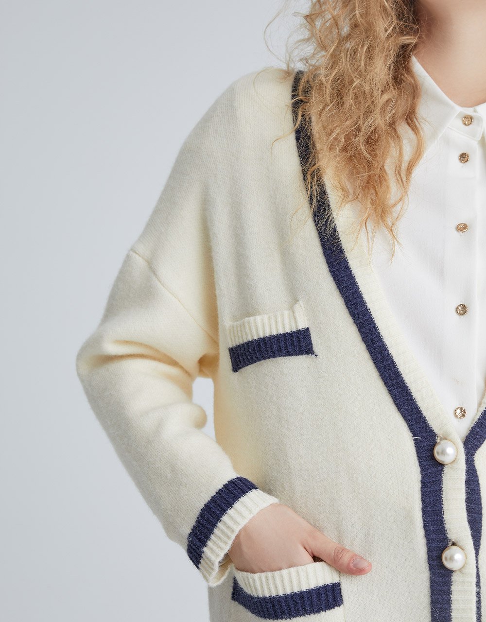 Off-Shoulder Sleeve V-Neck Knitted Cardigan (SELECT SIZES FOR PRE-ORDER)