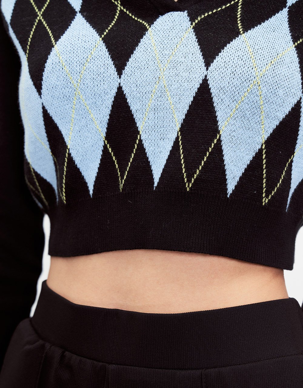 Argyle Pattern V Neck Cropped Knitted Top