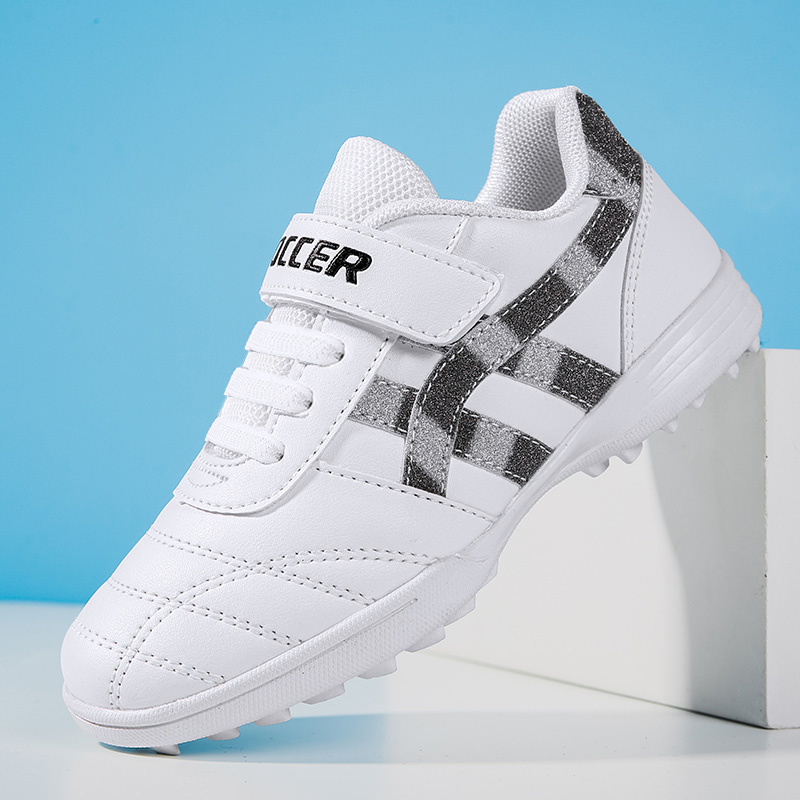 Men women Soccer Shoes Anti-Slippery Cushioning Kid Football Sneakers Indoor Sports Shoes Professional Training Shoes