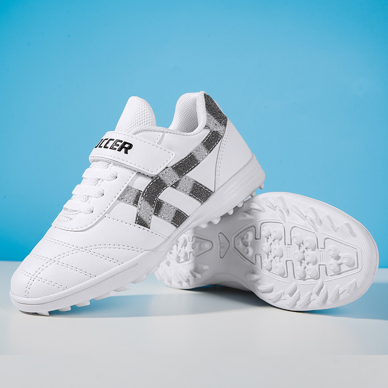 Men women Soccer Shoes Anti-Slippery Cushioning Kid Football Sneakers Indoor Sports Shoes Professional Training Shoes