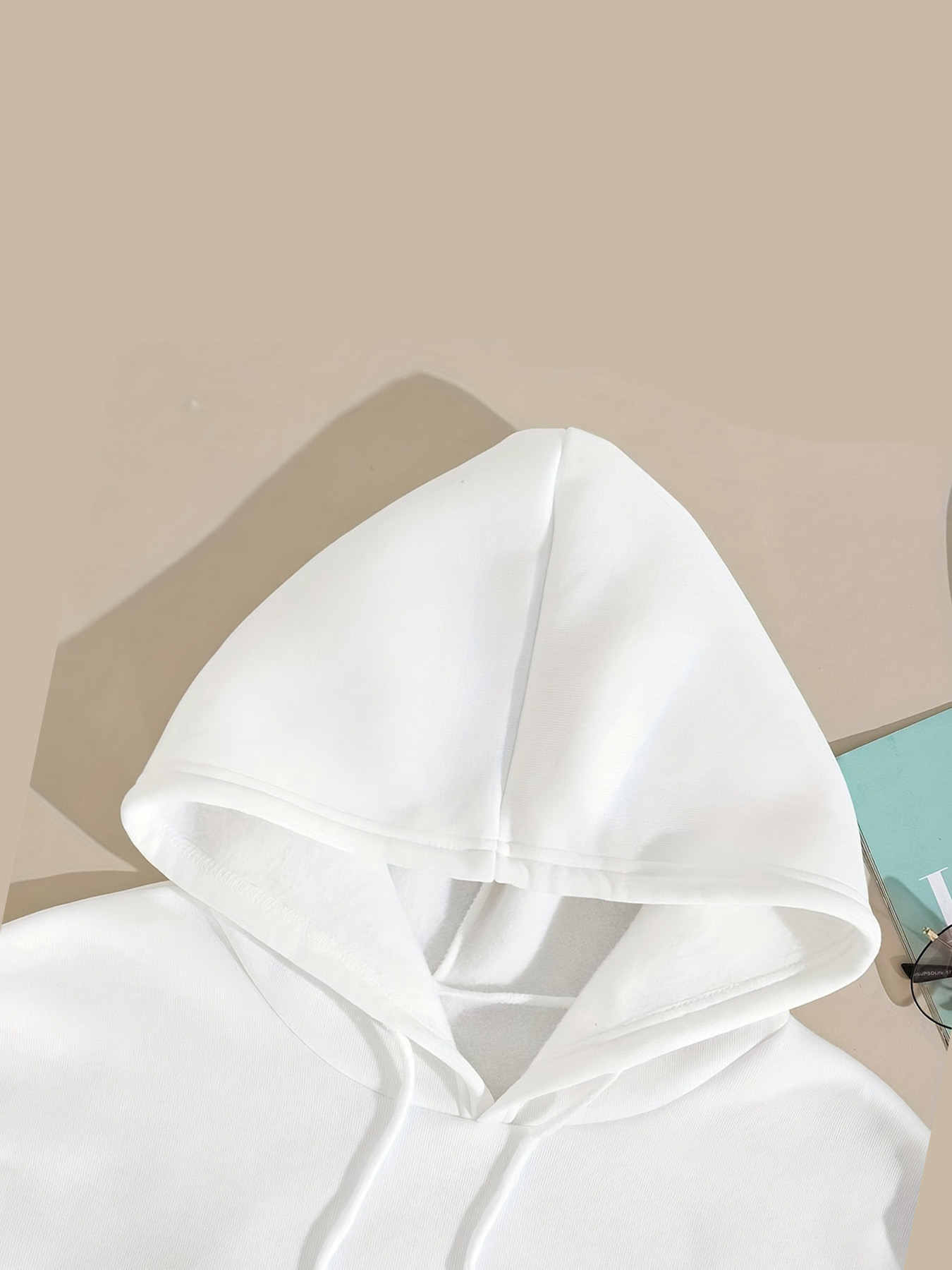 Unisex Paris Print Hooded Sweatshirt, Casual Style Long Sleeve Pullover with Drawstring and Front Pocket for Women, Sporty Athletic Hoodie For Fall & Winter