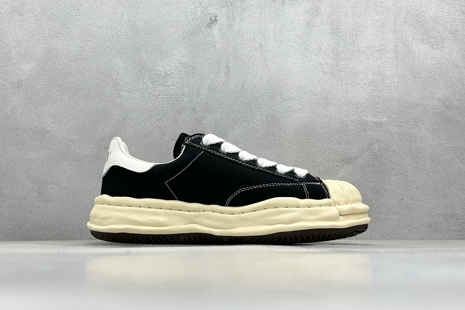 MMY / Maison MIHARA YASUHIRO Original Sole Canvas Low Sneakers Shoes