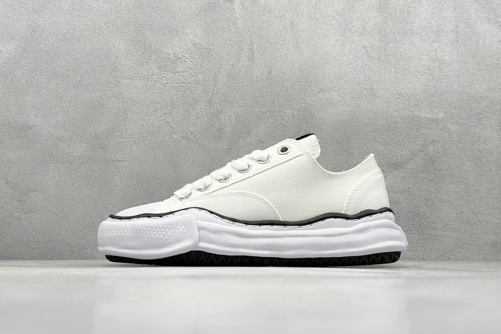 MMY / Maison MIHARA YASUHIRO Original Sole Canvas Low Sneakers Shoes