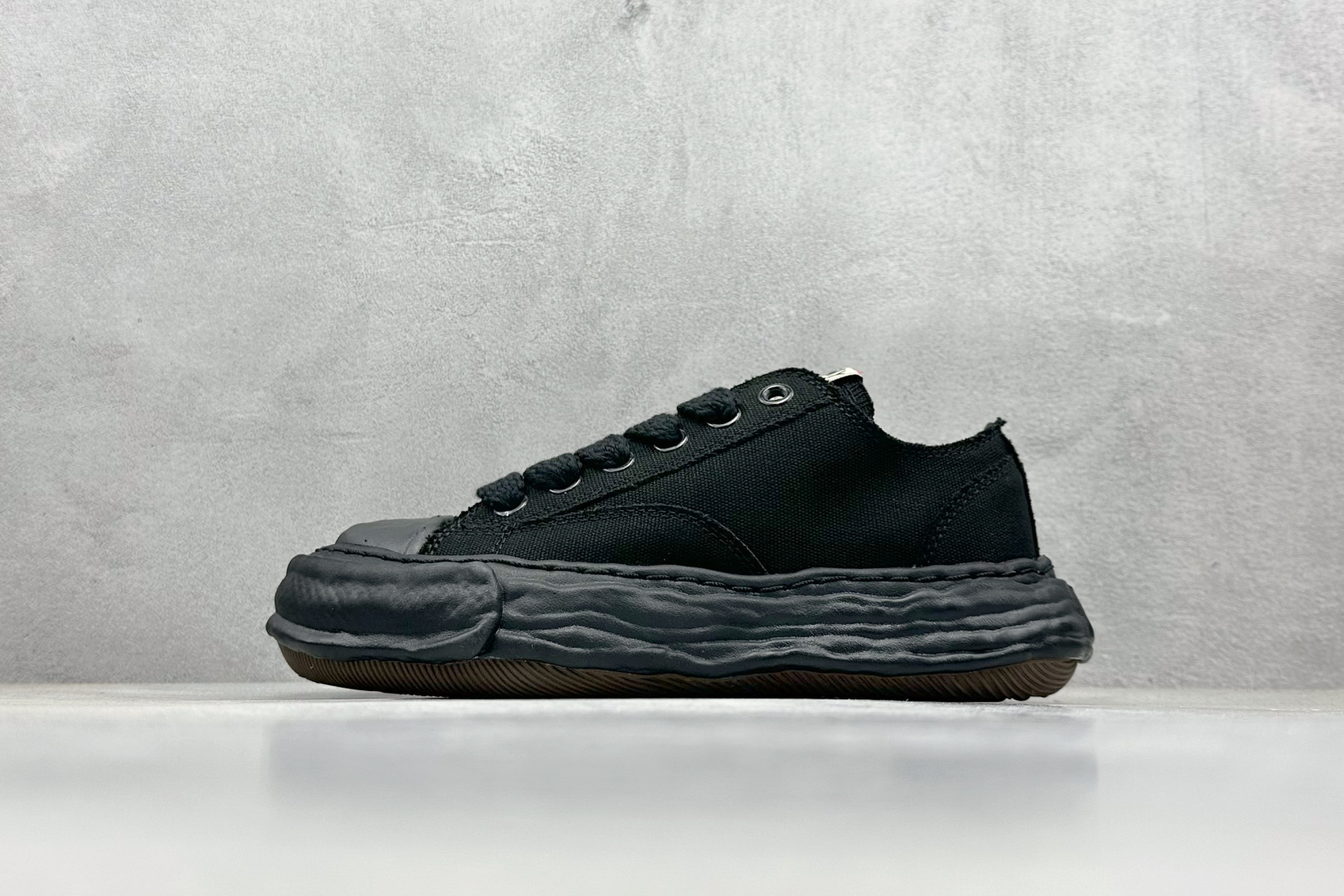 MMY / Maison MIHARA YASUHIRO Original Sole Canvas Low Sneakers Shoes
