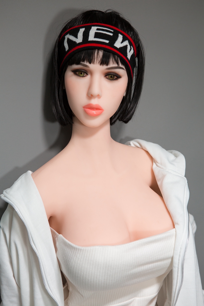 Priscilla: Big boobs fashion girl sex Doll Sex Doll-91-165CM/5FT4 (Different height)