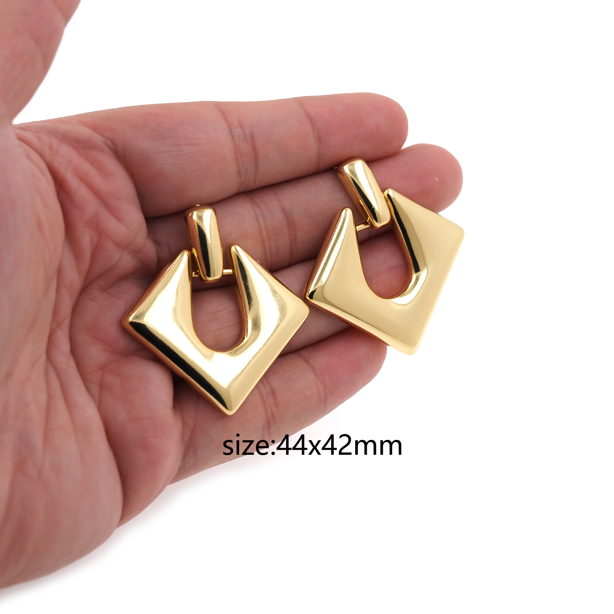 18K Gold Filled Lotus Leaf Stud Earrings,Leaf Earrings,Dainty Earrings,Minimalist Earring,Gift for Wife