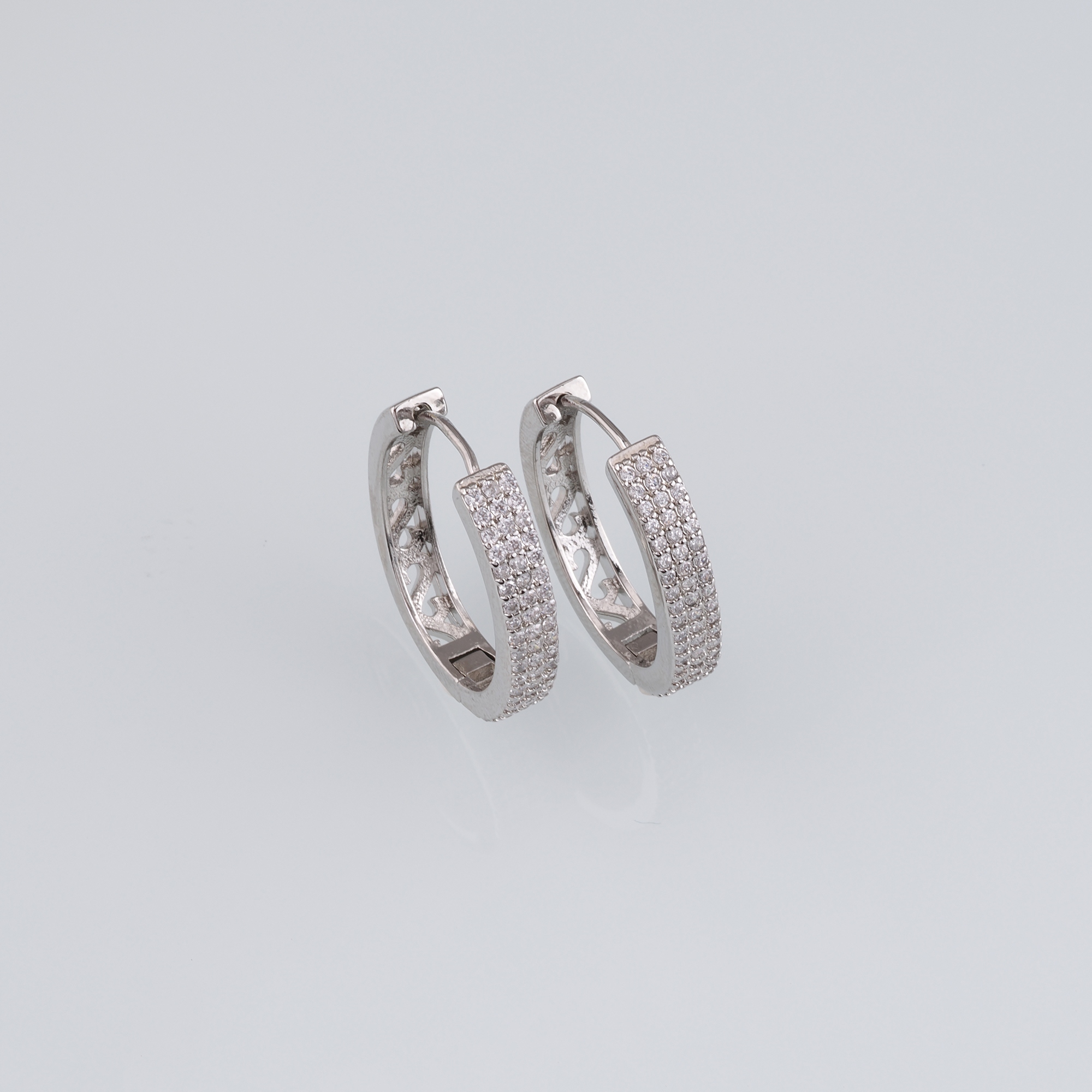 18K Gold Filled Oval Hoop Earrings,Dainty Earrings,Gold Hoops,Minimalist Hoops Huggie