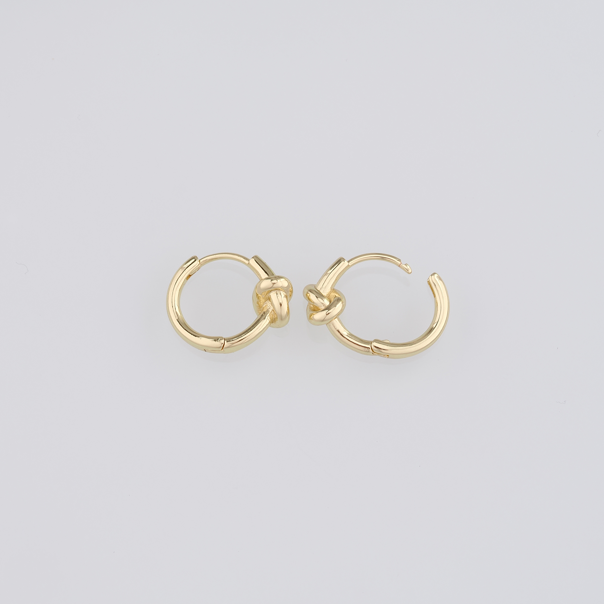 18K Gold Filled Knot Hoop Earrings,Minimalist Hoops,Gold Hoops,Dainty Hoops Huggie,Gift for Her